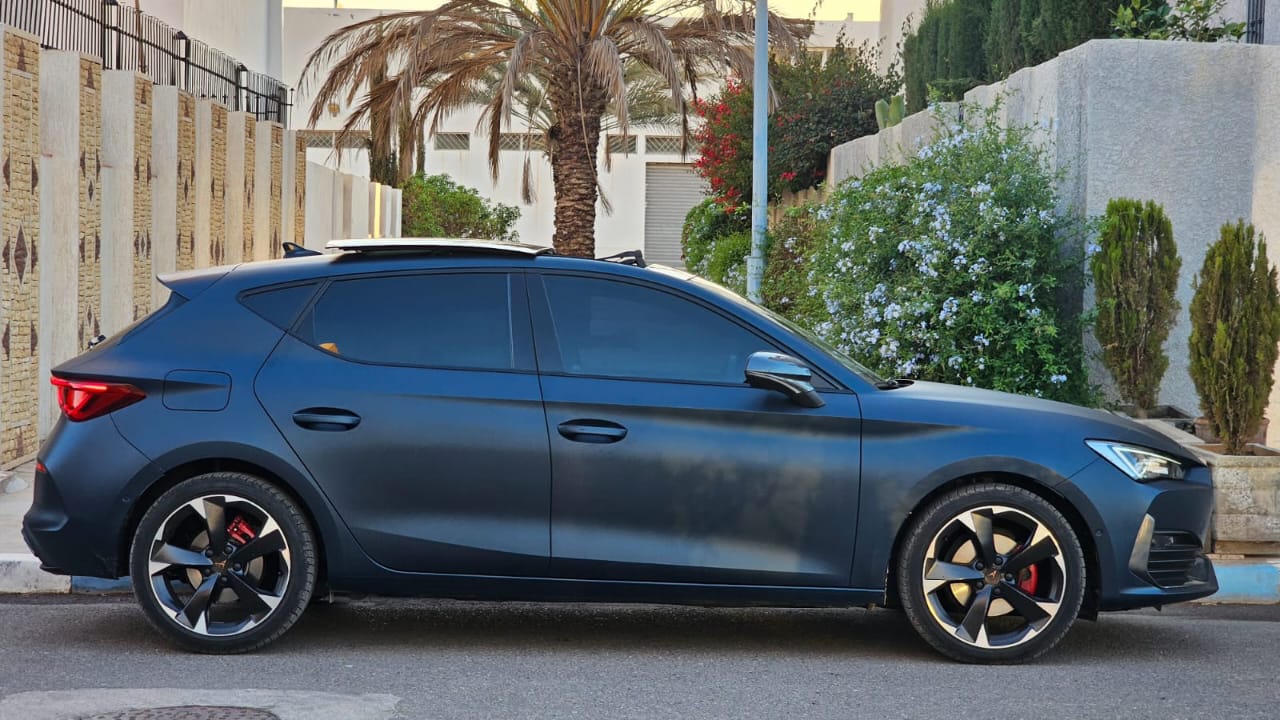 Lazrak auto Cupra leon 2024 